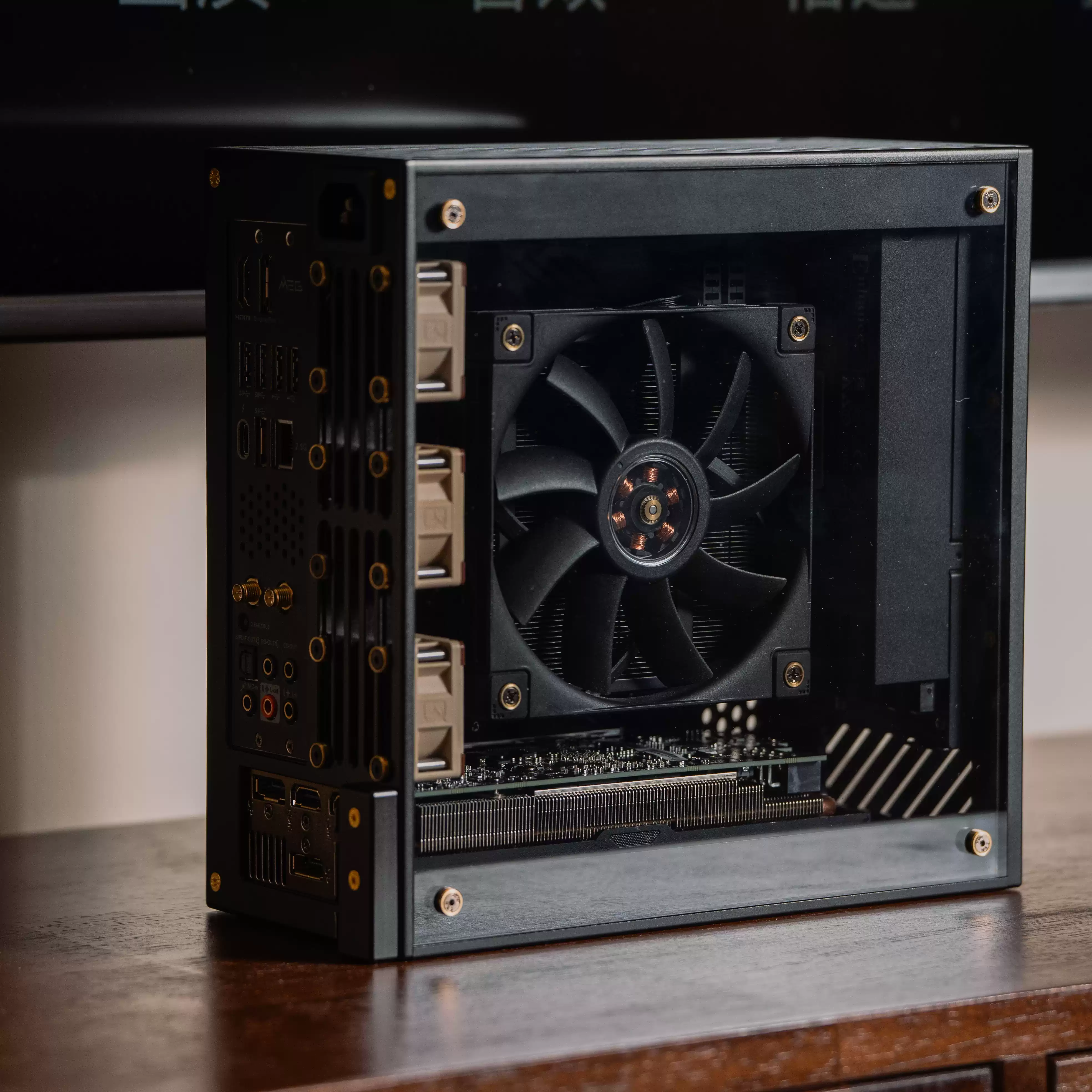 LP P6 ITX Case Aluminum CNC Mi - огляд і ціна Sff Mini Itx Cnc Aluminum Chassis